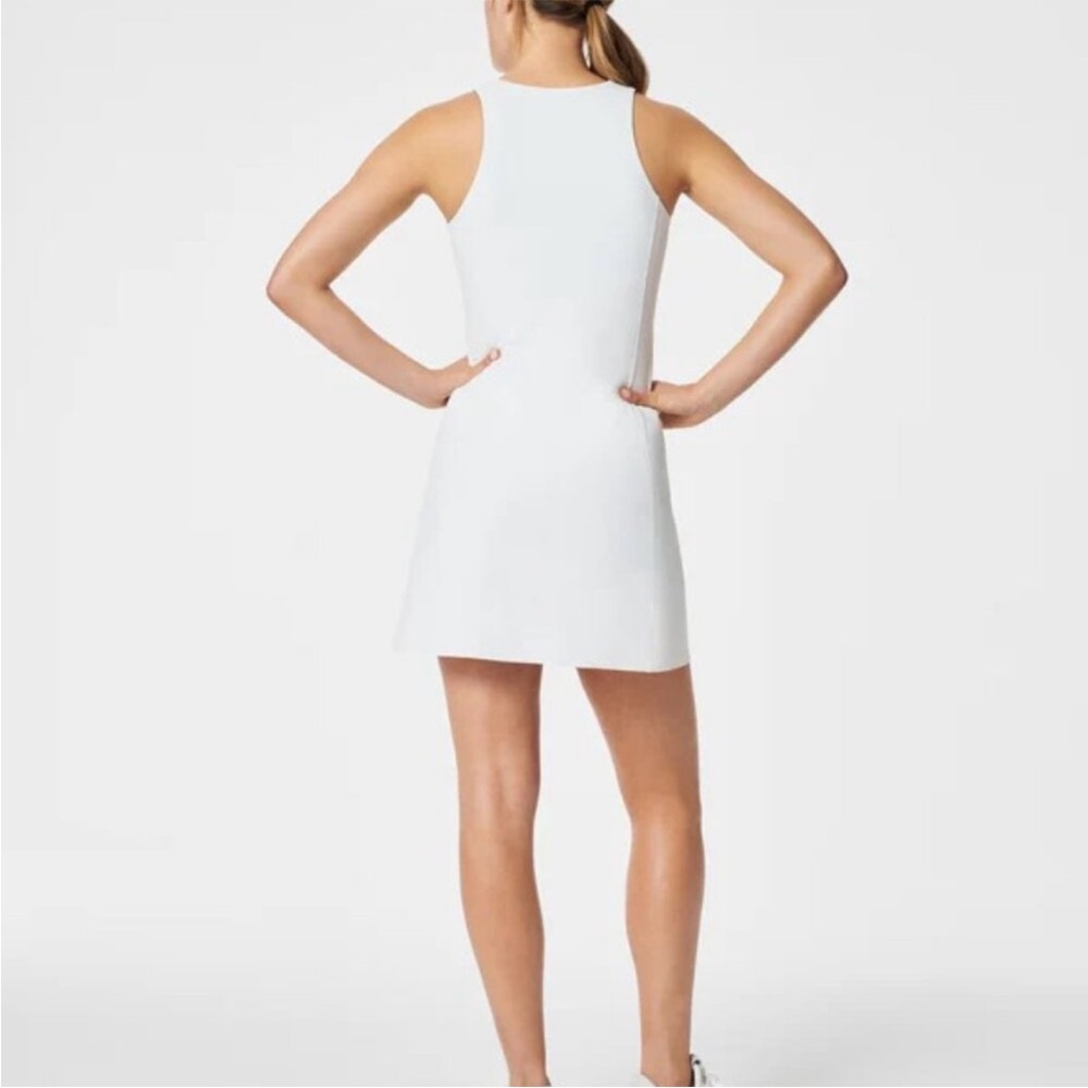 Spanx Get Moving White Mini Dress Zip Front Size XS - Picture 2 of 13